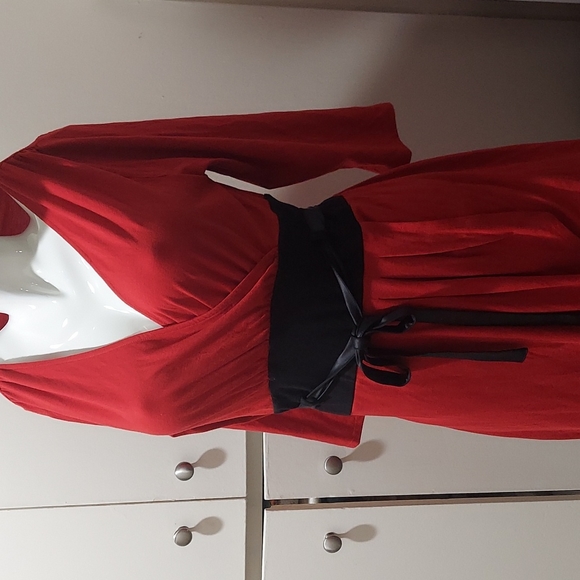 Dresses & Skirts - Red beautiful dress